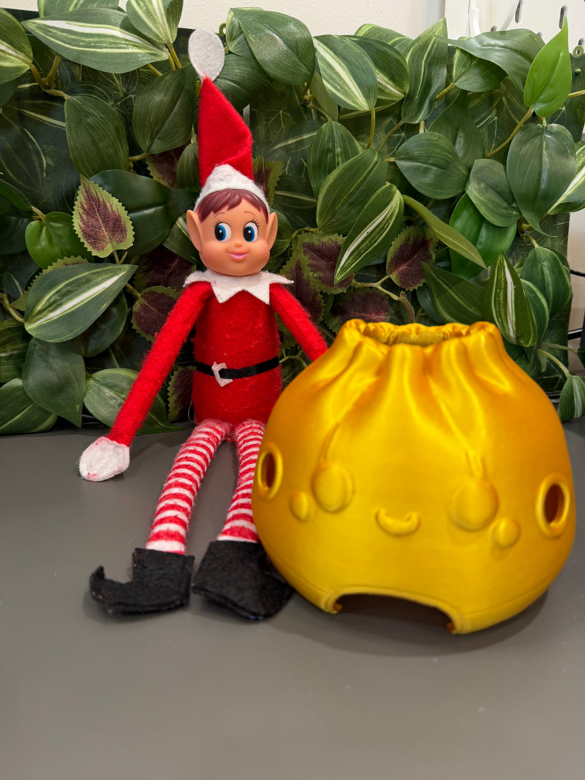 Holiday Elf Dumpling Prop, 3D Printed Christmas Elf Igloo Accessory